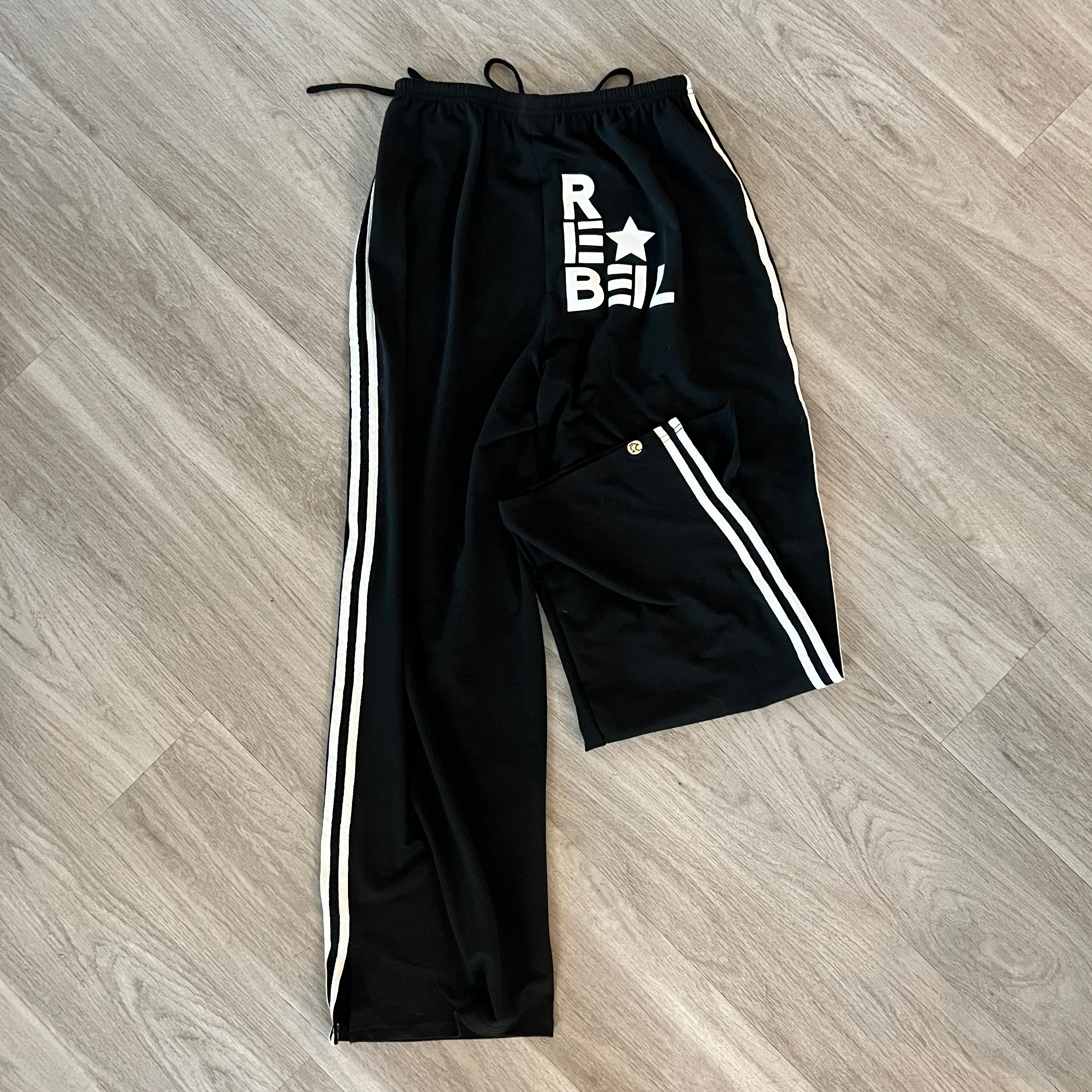 The Essential Track Pant – Jet