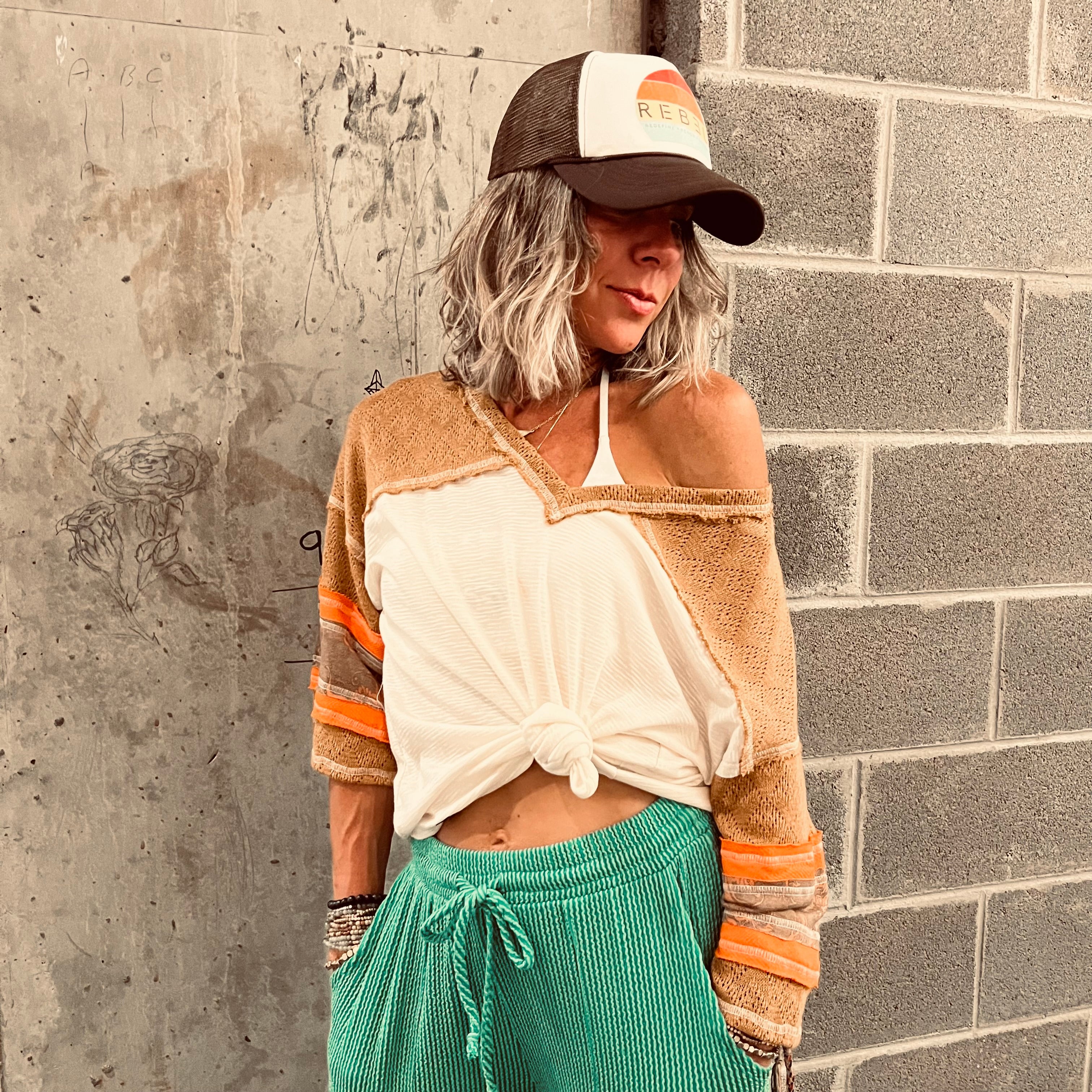 Honeywave V-Neck